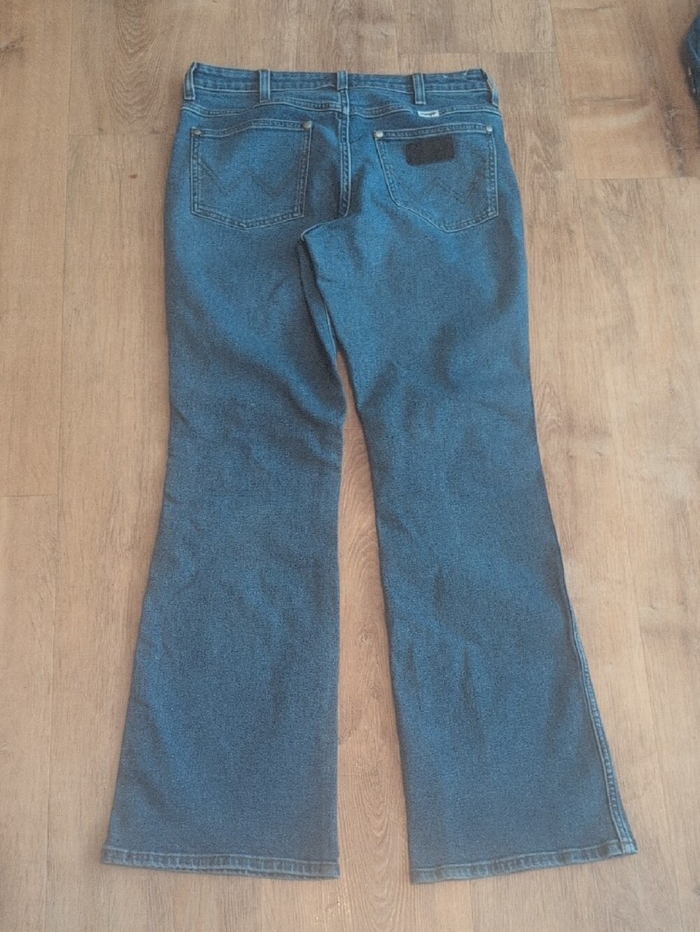 Wrangler Women's Westward High Rise Bootcut Jeans - Picture 4 of 8